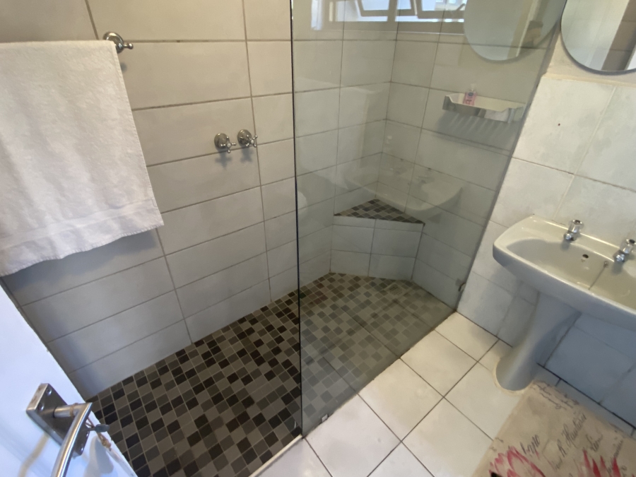 To Let 5 Bedroom Property for Rent in Atlantic Beach Golf Estate Western Cape